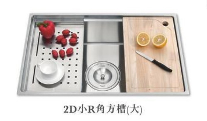 廚具規劃的選擇：中段牆面收納、水槽、把手、下櫃收納