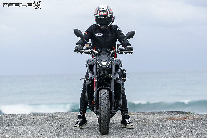 2021 YAMAHA MT-09 公路試駕｜IMU 導入 電控加量不加價