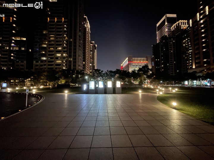 小米11 Ultra vs Vivo X60 Pro+ 夜拍測試