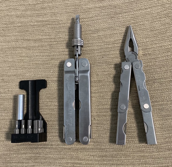 LEATHERMAN第一代SUPER TOOL的Bits工具頭轉接器