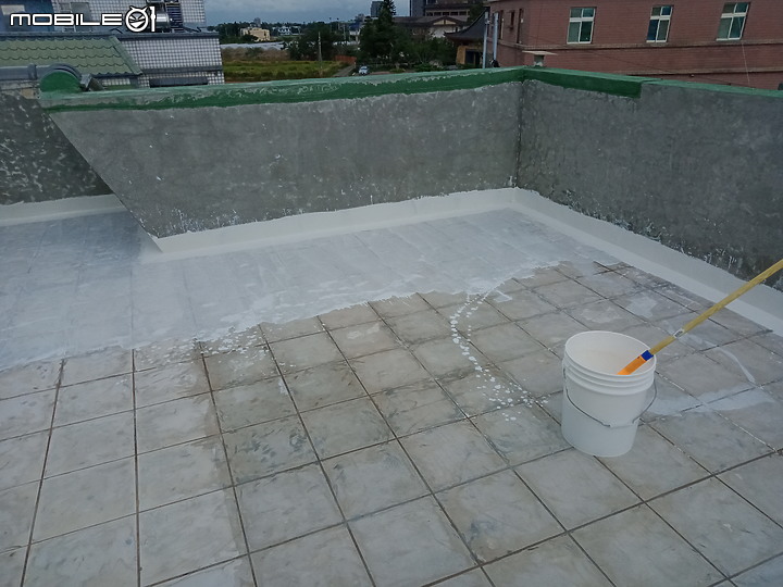點我看大圖 (DIY分享) 屋頂防水翻修......