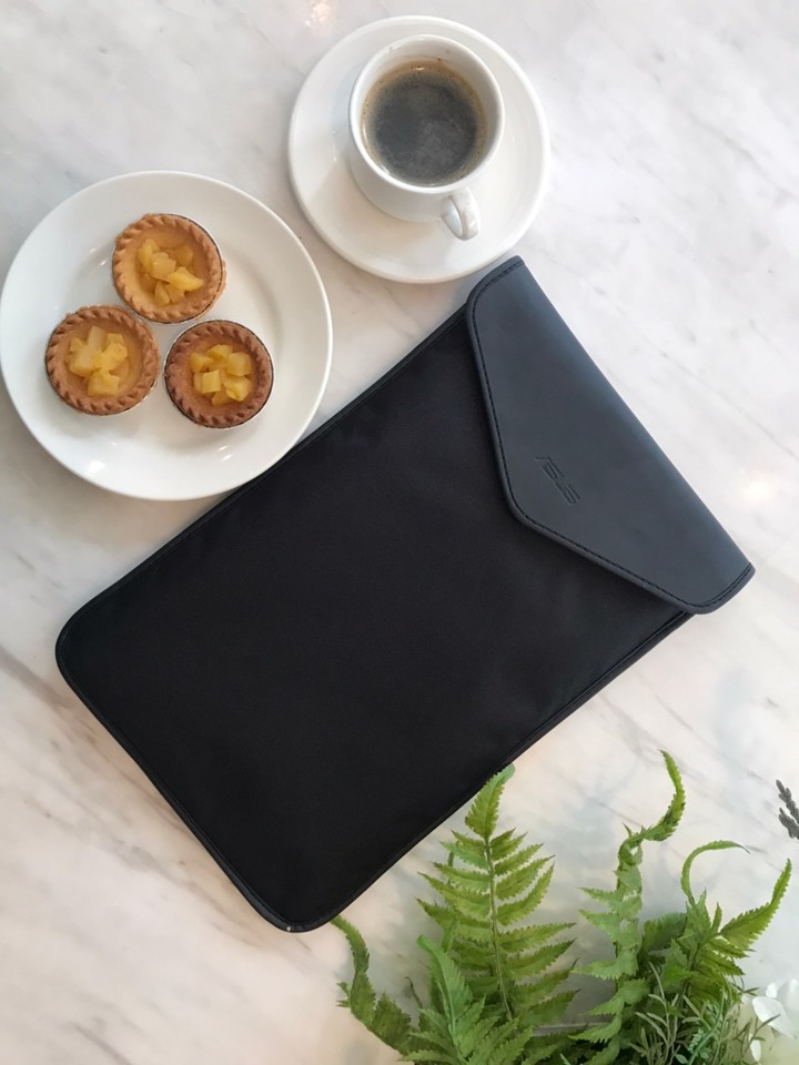ZenBook 13 UX334 皇家藍小小惹人愛