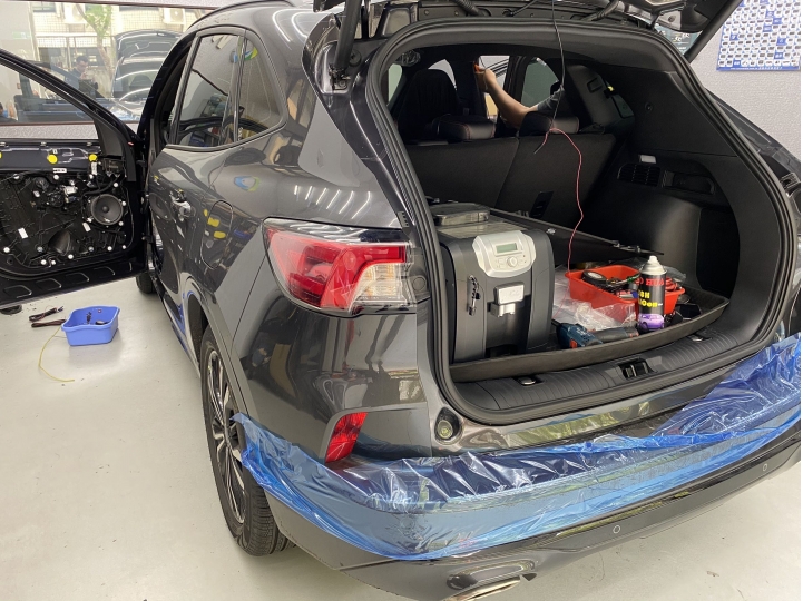 我的新KUGA交車啦!!! 馬上來裝行車紀錄器 WRM-S10 四路電子後視鏡~安裝分享