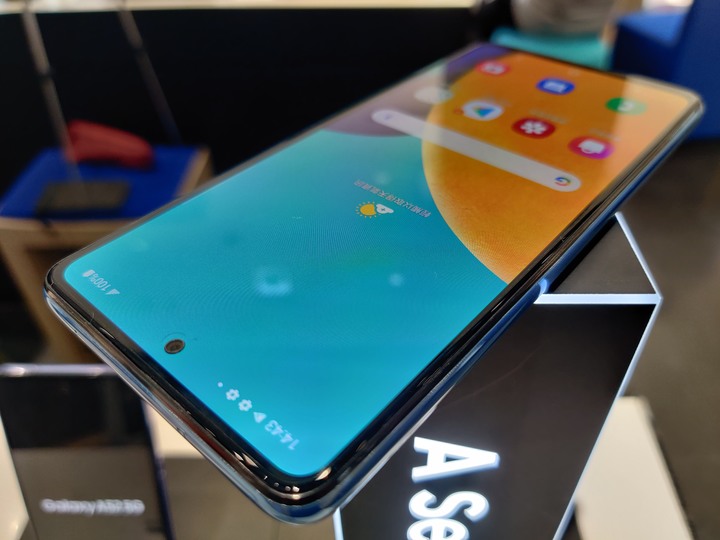 【旗艦規格下放！好玩の超值選擇】 SAMSUNG Galaxy A52 5G 實機上手體驗！