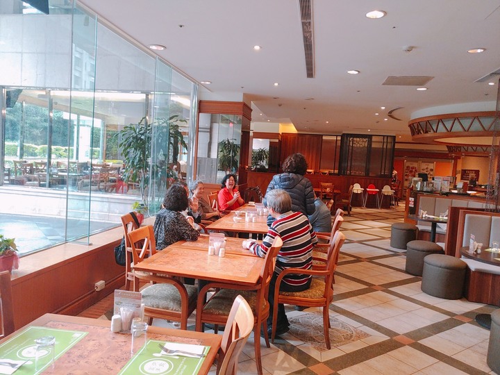 康寧生活會館百元早餐