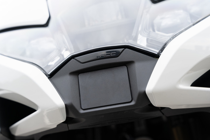 2021 BMW Motorrad R 1250 RT 試駕｜搭載 ACC 自動跟車，劃時代科技休旅登場！