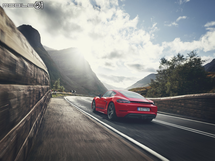 【國內新訊】Porsche 718 T 純粹駕馭,國內上市建議售價自348萬元起!