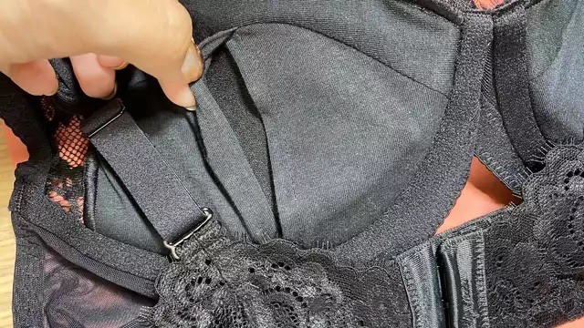 女生都需要一件培養好胸型的內衣