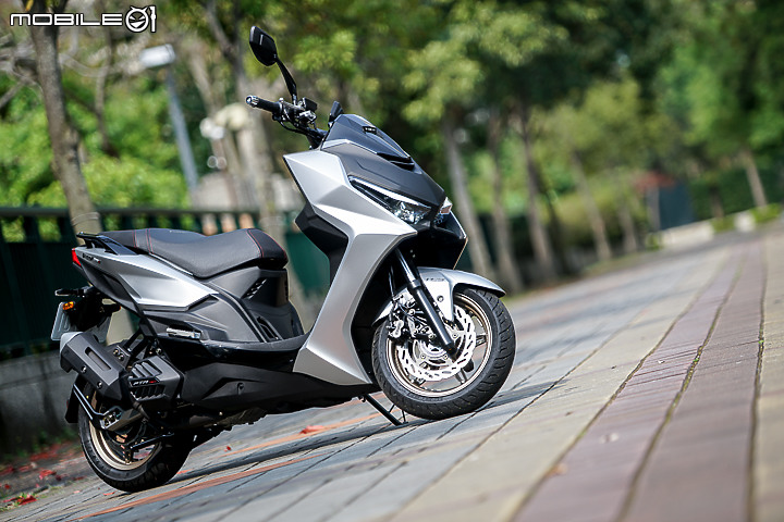 KYMCO KRV 180 TCS 量產版試駕｜極致靈活 旗艦速可達新範疇