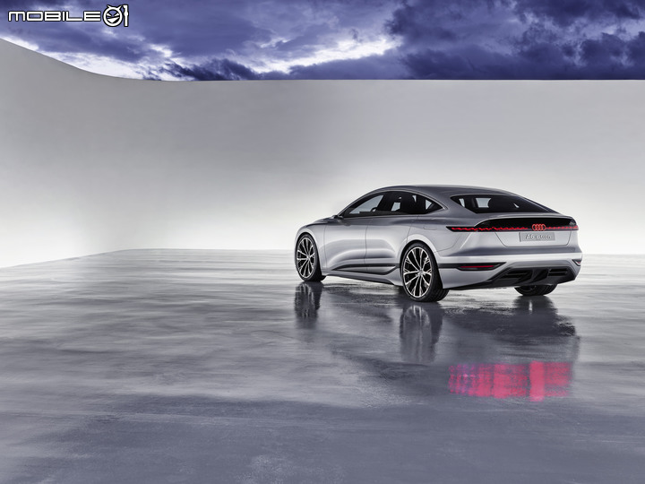 【海外新訊】Audi於上海車展展出全新電動概念車A6 e-tron,基於PPE平台具備700公里續航力!