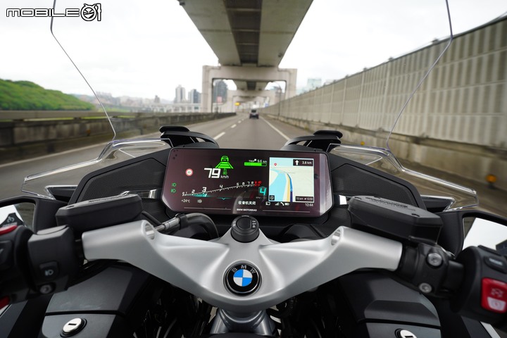 2021 BMW Motorrad R 1250 RT 試駕｜搭載 ACC 自動跟車，劃時代科技休旅登場！