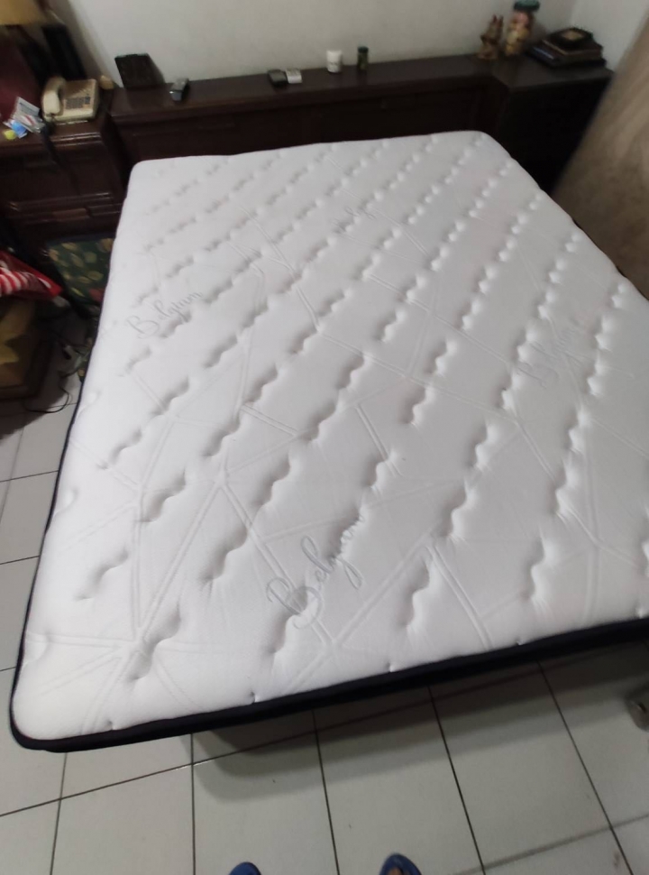 終於讓媽媽睡了30年老床墊退休啦 GAGU sleep冰山床開箱