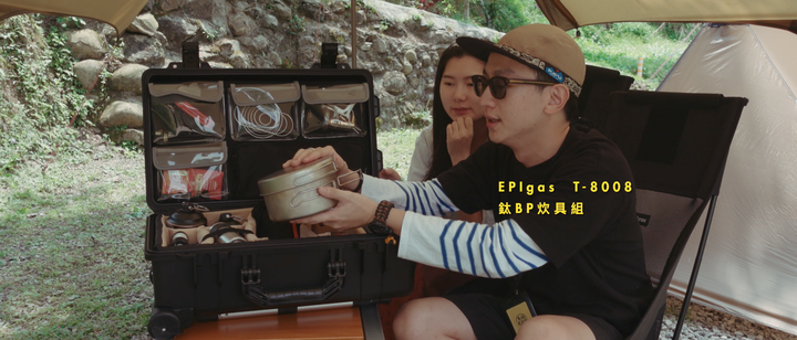 點我看大圖 【露營道具收納】我們的爐具、手沖咖啡、燈具分享