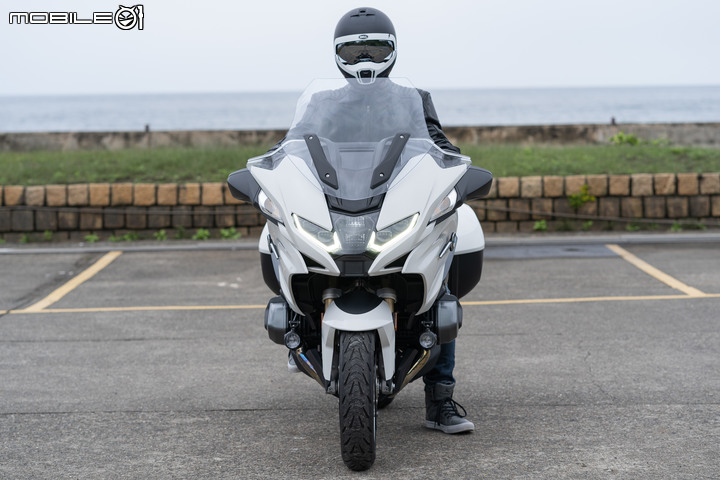 2021 BMW Motorrad R 1250 RT 試駕｜搭載 ACC 自動跟車，劃時代科技休旅登場！