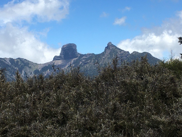 世紀奇峰-大霸群峰之旅