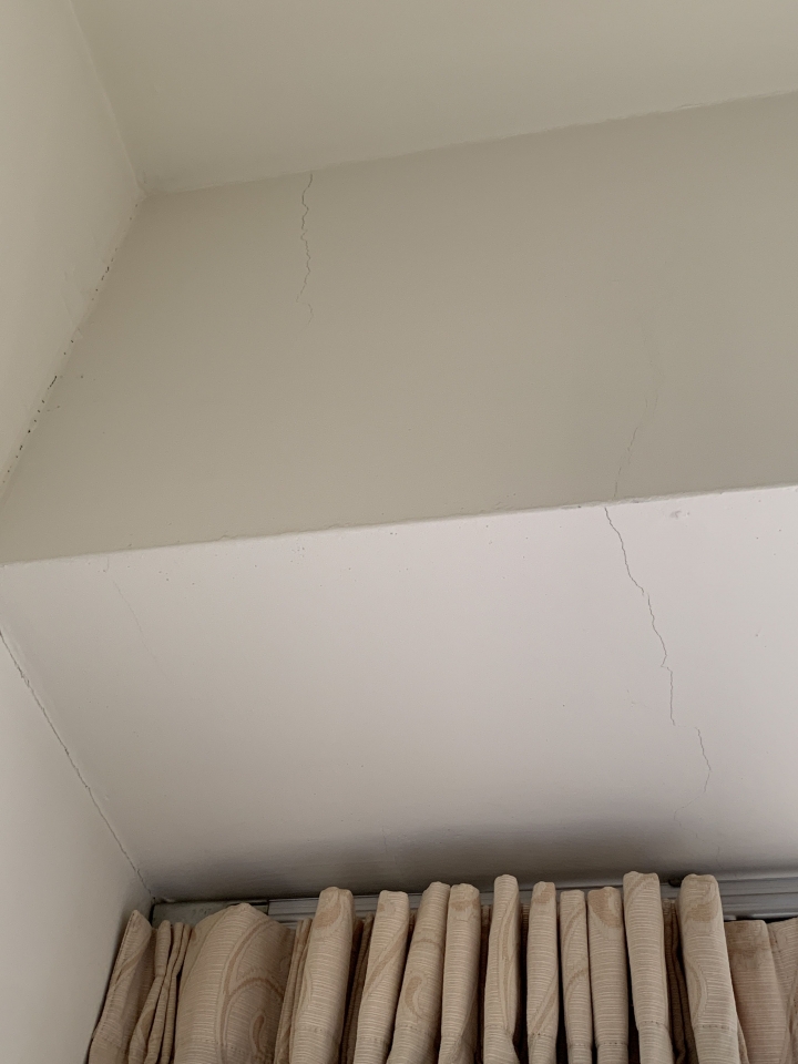 ［請益］中古屋牆面裂痕