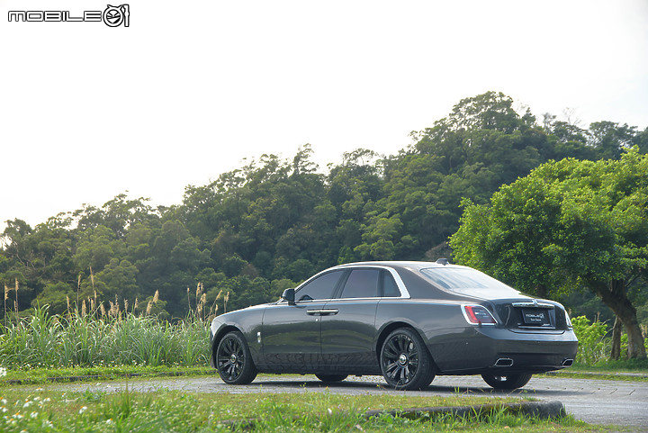 Rolls-Royce New Ghost試駕|凌駕於萬車之上,高度無可比擬!