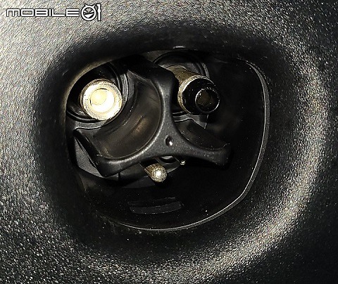 model3車上充電插座怪怪的
