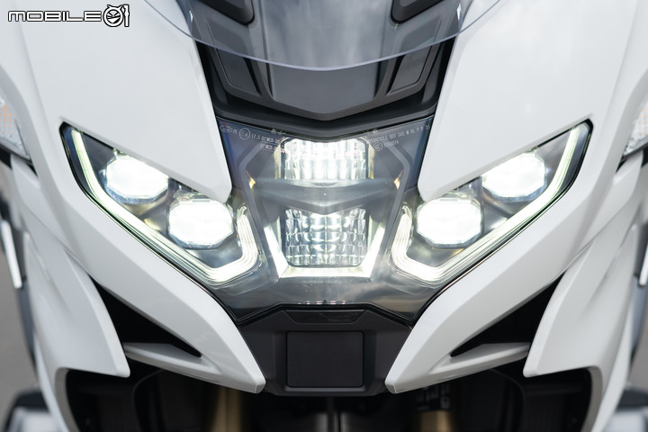2021 BMW Motorrad R 1250 RT 試駕｜搭載 ACC 自動跟車，劃時代科技休旅登場！