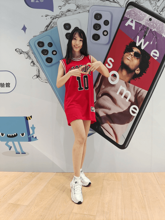 【旗艦規格下放！好玩の超值選擇】 SAMSUNG Galaxy A52 5G 實機上手體驗！