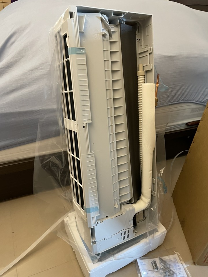 國際牌冷氣（cs-lj36ba2-culj36bha2),（cs-lj28ba2-cu-lj28bha2)開箱
