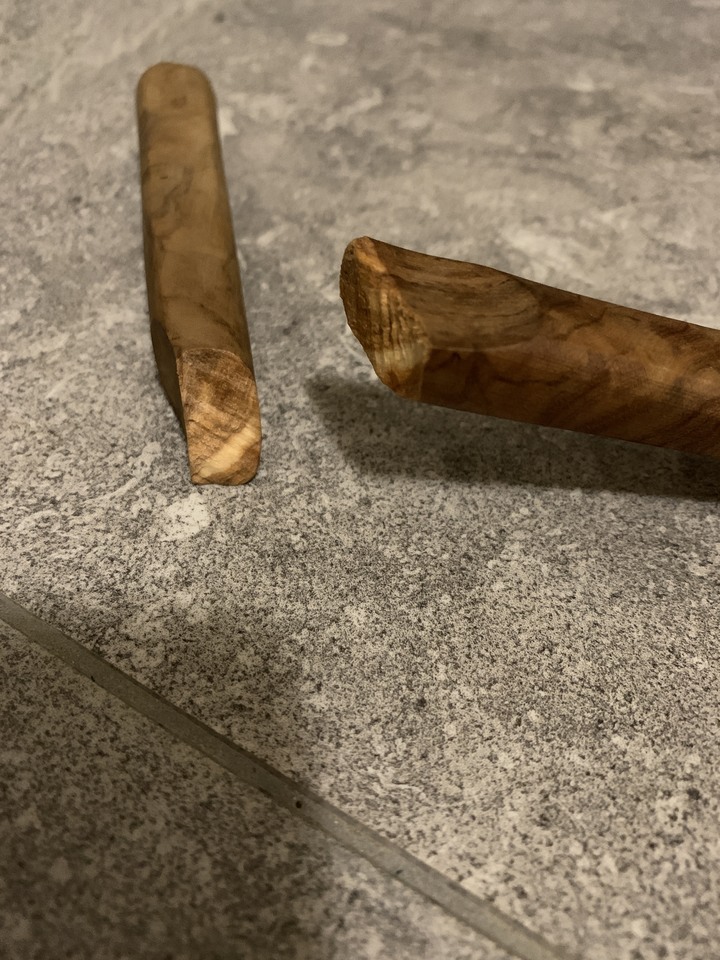 2年橄欖木鏟斷了= =