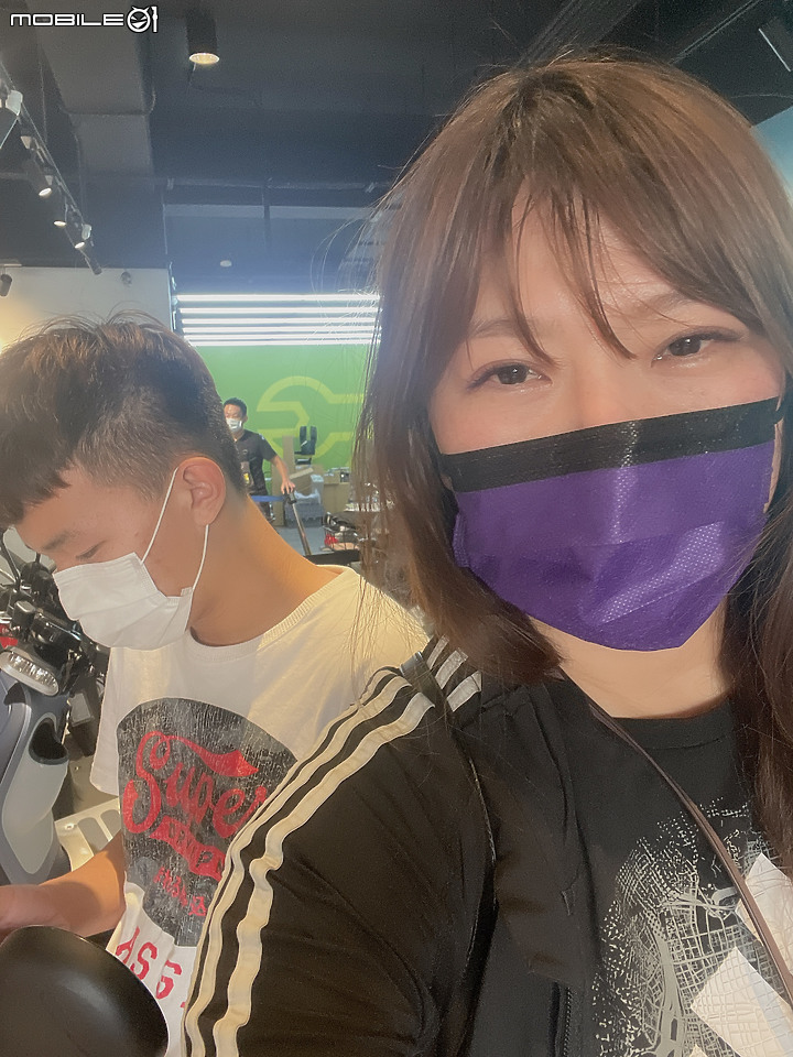 po照片分享.讓我等好久的放克紫...5/15終於交車😍啦!