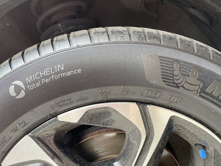 【米其林 Pilot Sport 安全穩定超會跑】Pilot Sport 4 SUV版本使用心得 （PS4SUV裝在 CR-V分享）