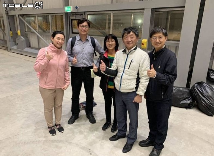 台灣媒體名嘴造神防疫大內宣，竟然移花接木剽竊包括老共在內多國醫護照片