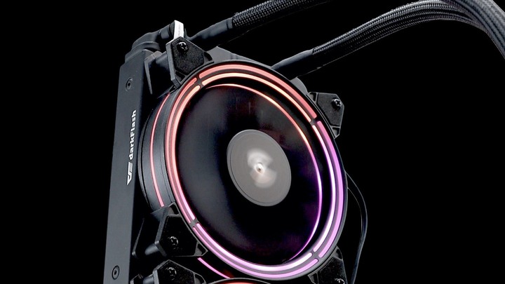 點我看大圖 價格客家,用料不差,高 C/P 值。darkFlash SYMPHONY TR360 A-RGB 一體式水冷