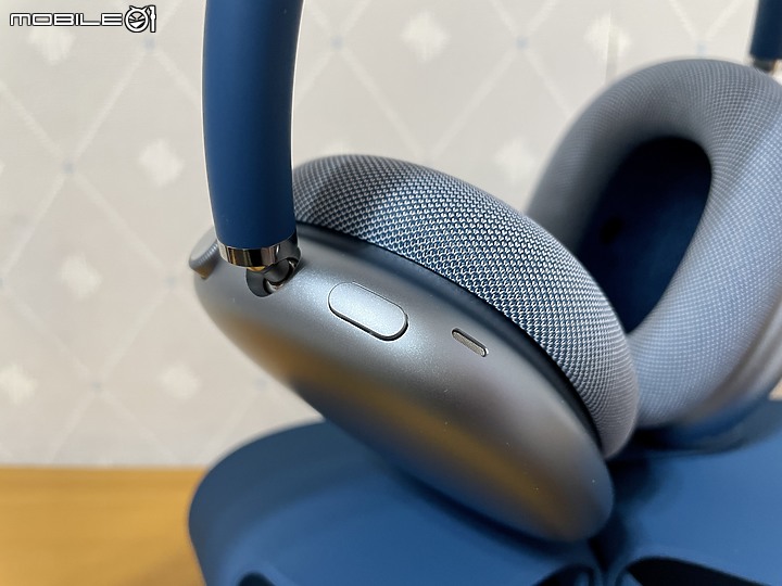 點我看大圖 AirPods Max 金屬藍微開箱...蓋大樓囉!!!