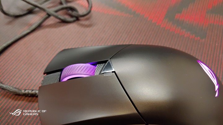 ROG GLADIUS III Wireless神鬼滑鼠(簡單開箱)