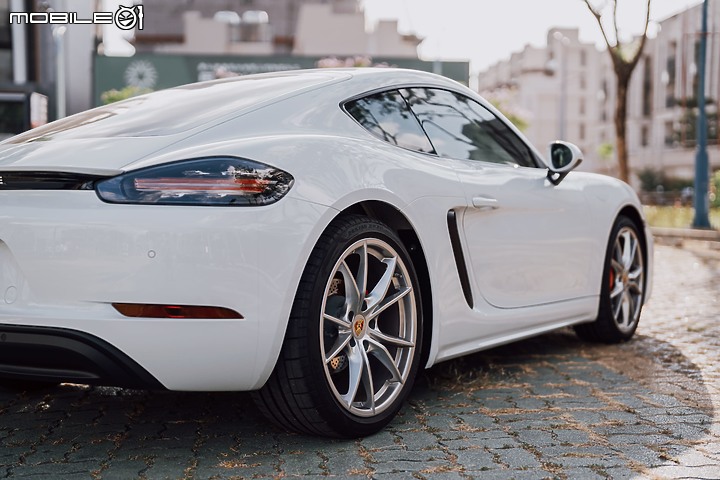 點我看大圖 Porsche 718 Cayman 2021 開箱分享