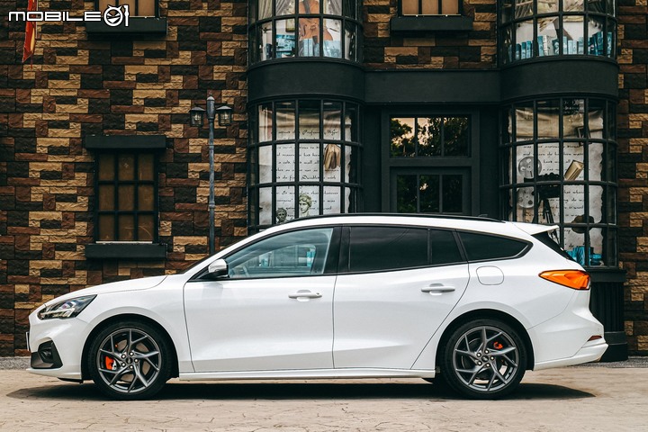 【國內新訊】Ford Focus ST Wagon SLS Edition 129.8萬元正式上市,超誘人的高性價比!