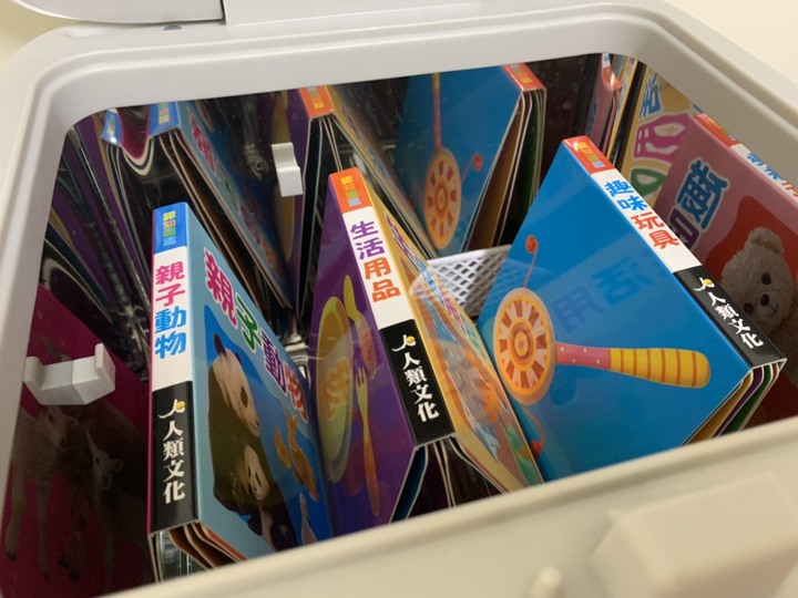 請問悠遊卡可以放進紫外線消毒箱嗎?