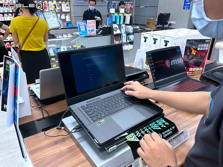 因防疫要遠距教學, 所以挑 ROG Zephyrus G15 (GA503QM) 來使用吧 – 採購篇