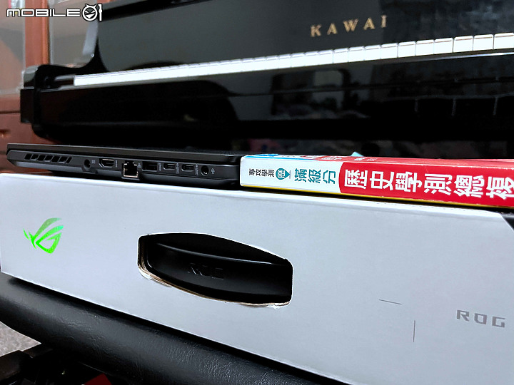 點我看大圖 因防疫要遠距教學, 既然買到了 ROG Zephyrus G15 那就來開箱吧!