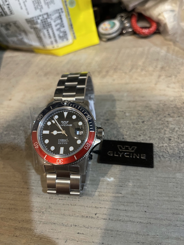 「開箱」DROP + GLYCINE combat sub “SODA” Special Edition watch