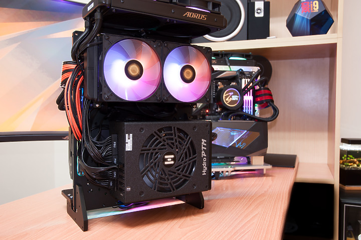 點我看大圖 「5950X/RTX3090/ATX Open Case」 - 組裝留念紀錄文。