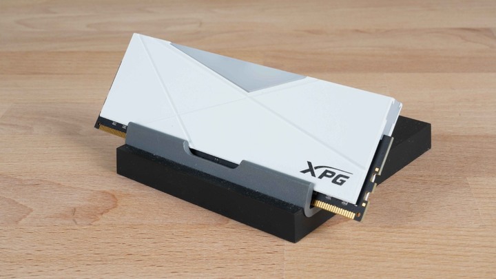 點我看大圖 顏色配的好,產品賣到飽!ADATA XPG SPECTRIX D50 RGB D4–3200 16G x2