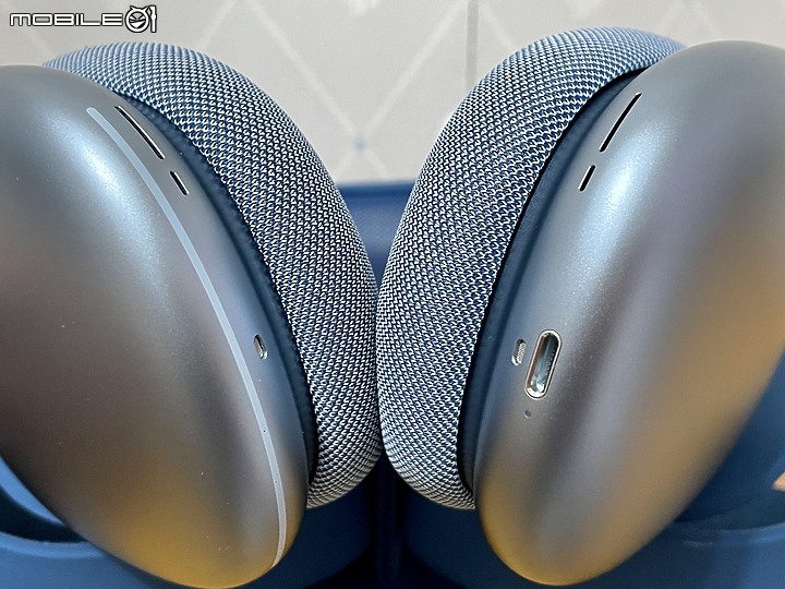 點我看大圖 AirPods Max 金屬藍微開箱...蓋大樓囉!!!