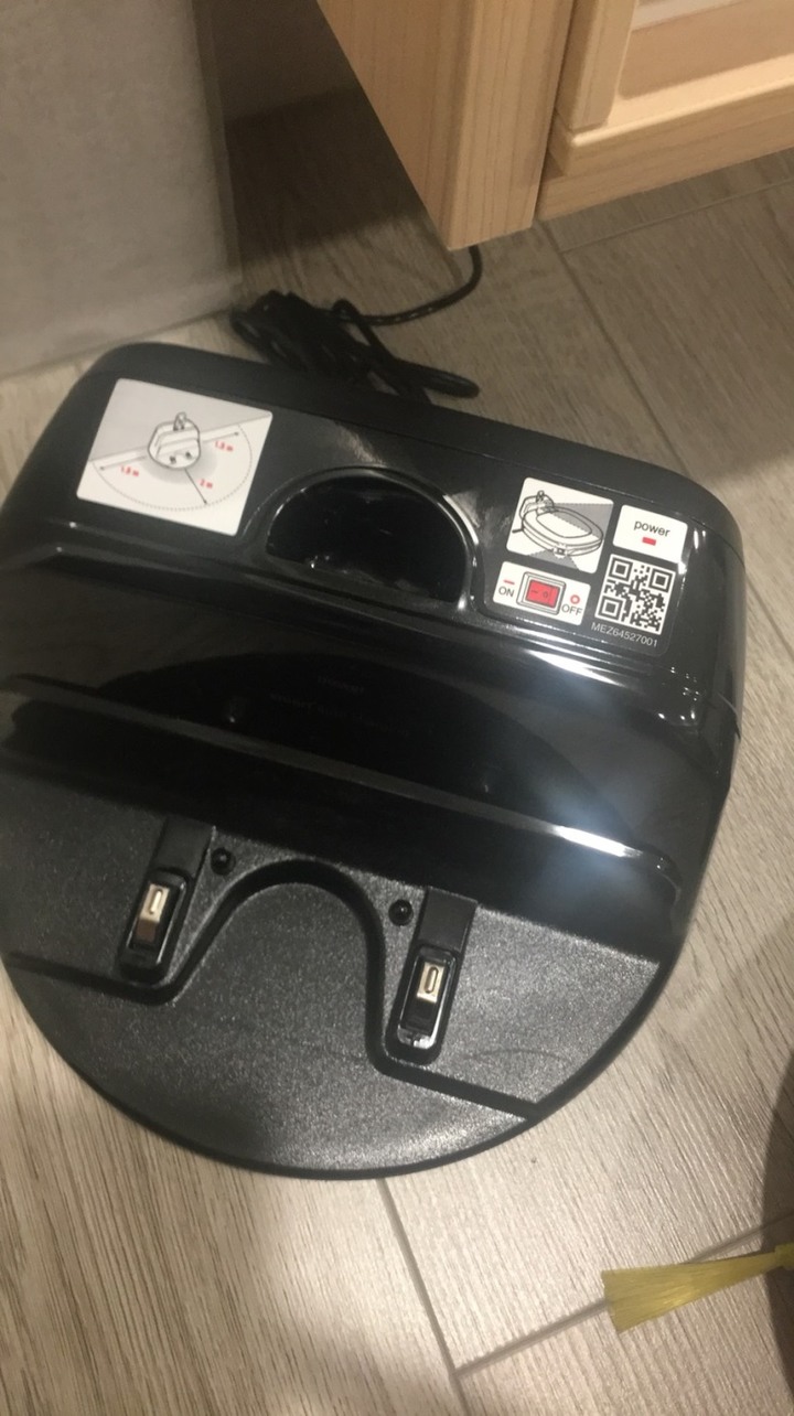 濕拖清潔機器人VR6685TWARV開箱文
