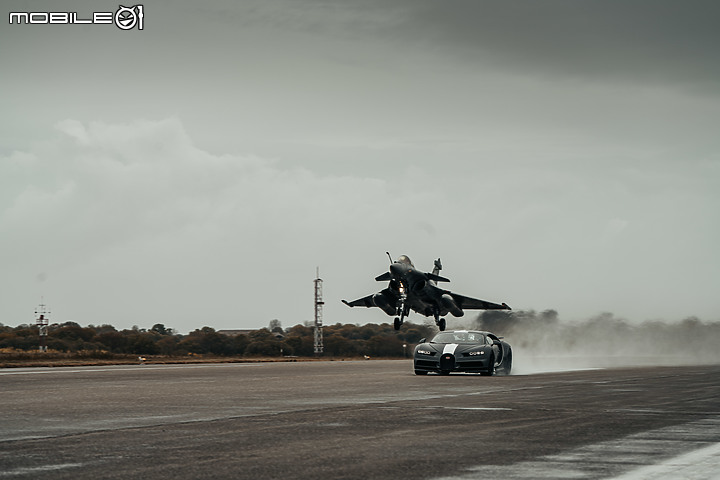【海外新訊】Bugatti二度單挑戰鬥機!派出Chiron Sport對抗Dassault Rafale Marine