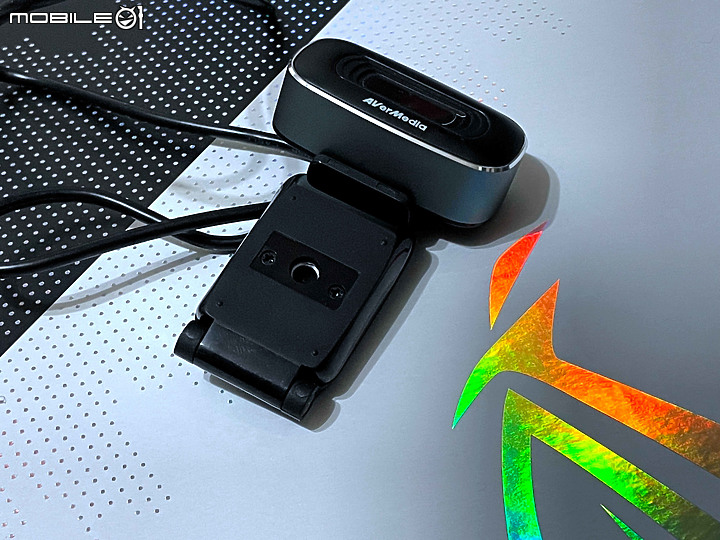 點我看大圖 因防疫要遠距教學, 既然買到了 ROG Zephyrus G15 那就來開箱吧!
