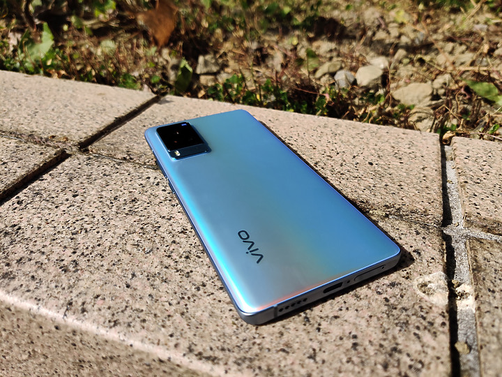 vivo X60 pro 開箱實測【微雲台】ｘ【蔡司鏡頭】挑戰手機影像新高度！