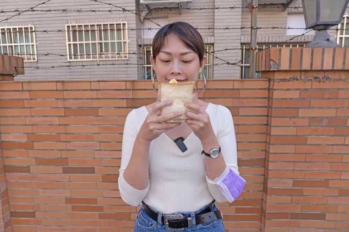 探訪美食之都！挖掘台南道地小吃、來去台版撒哈啦沙漠拍美照