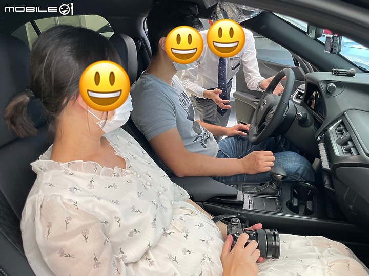 <圖少> 三寶開箱 UX250h