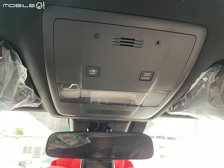 <圖少> 三寶開箱 UX250h