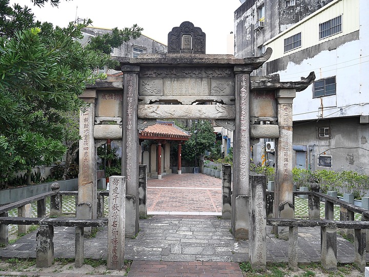 大甲文昌祠|林氏貞孝坊|大甲鎮瀾宮 — 到大甲最早的學校與其他古蹟散步去