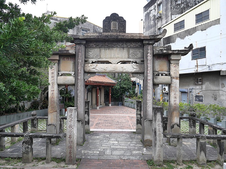 大甲文昌祠｜林氏貞孝坊｜大甲鎮瀾宮 — 到大甲最早的學校與其他古蹟散步去